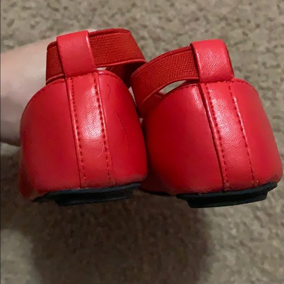 Red ballet flats size 6 - Picture 2 of 6